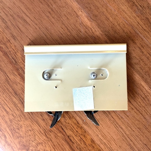 Vintage Silver Metal Wing Earrings - Picture 6 of 6